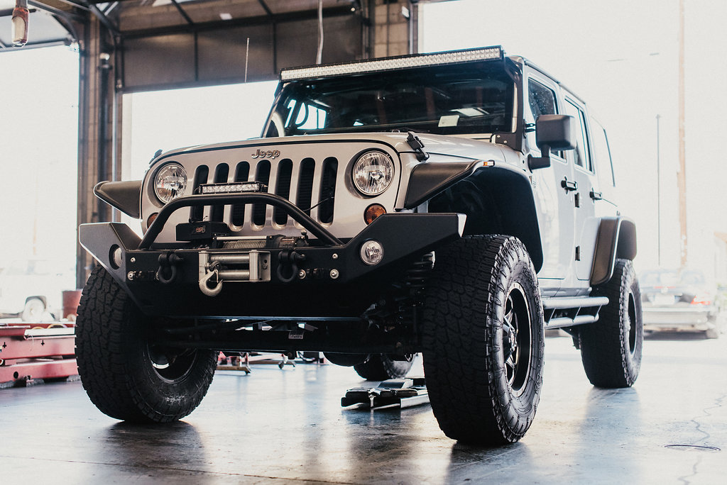 Lift Kits and Leveling Kits in Garden Grove | Morrison Tire Inc.